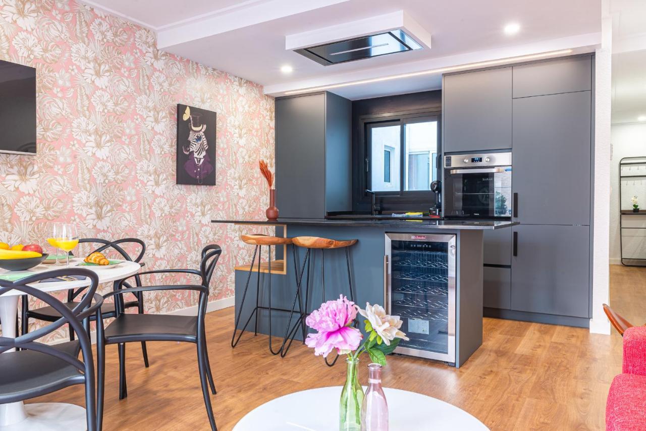 Myflats Side Apartment *
